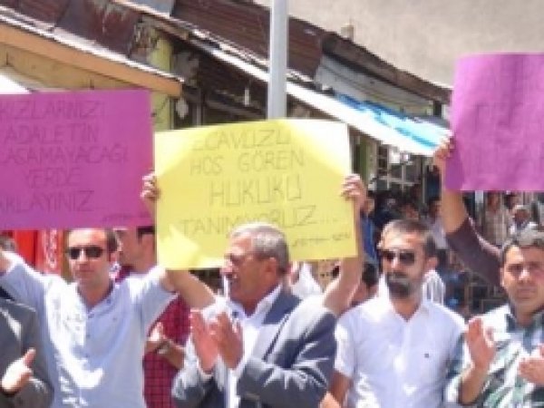 Karlıova Eğitim Sen'Den Tecavüz Olayına Tepki