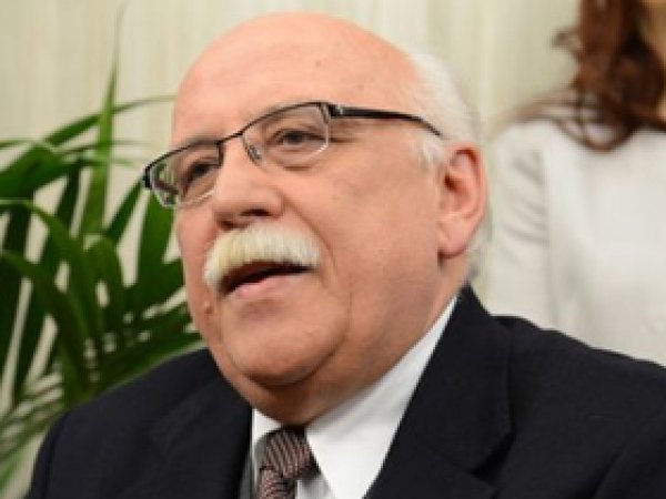 Avcı'dan Serbest Kıyafet Açıklaması!