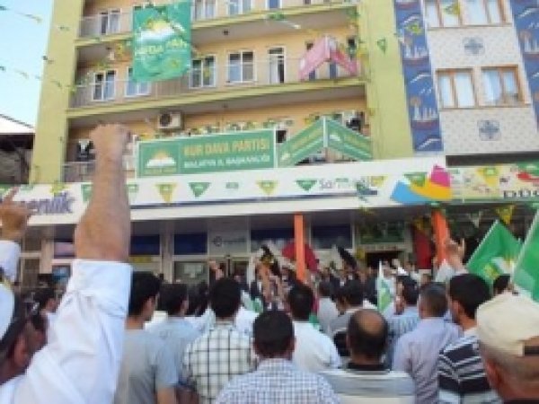 Hür Dava Partisi'nden Malatya'da Coşkulu Açılış