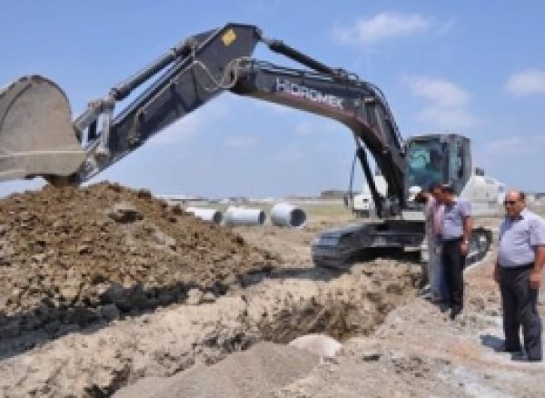 Tarsus'ta Yağmur ve Kanalizasyon Hattı Çalışmaları 