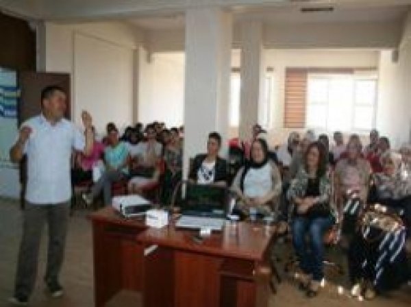 'Mutlu Anne Mutlu Çocuk' Semineri