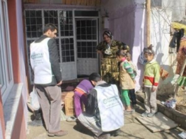 Rahmet Eli Ramazan Öncesi Fakirleri Sevindirdi