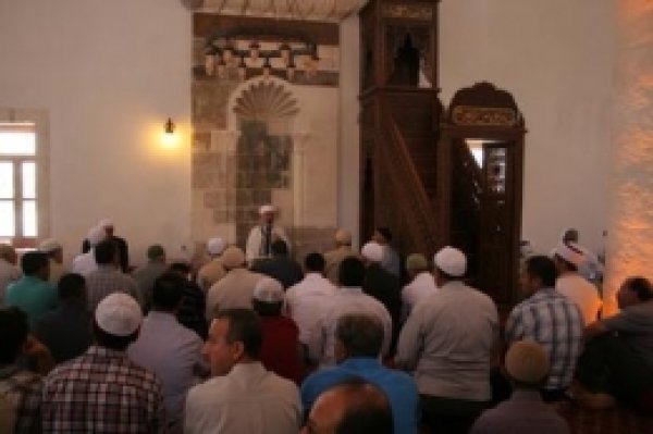 98 Yıl Sonra Horhor Medresesi'nde İlk Cuma Namazı 