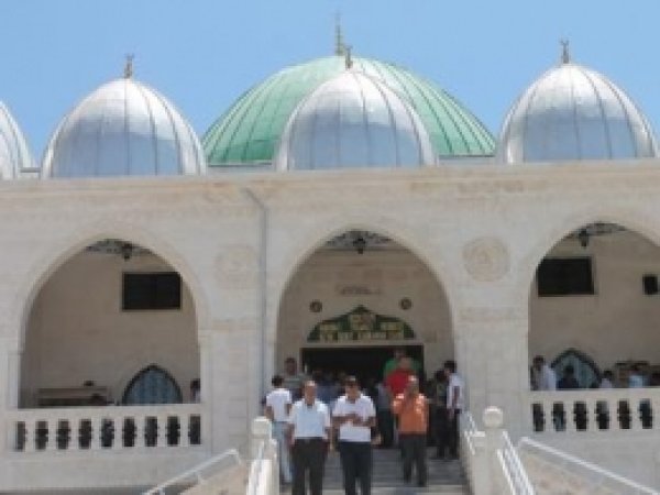 Kızıltepe Hububat Merkez Camii İbadete Açıldı