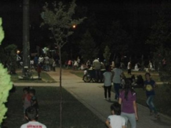 Parklar İftardan Sonra Boş Kalmıyor