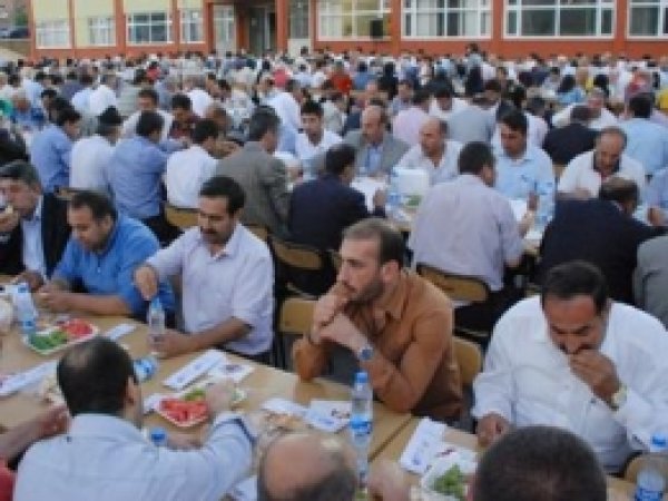 Bitlis'te Gezici İftar Çadırlarıda Faaliyete Konuluyor