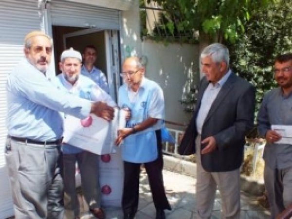 Batman Müftülüğü 500 Aileye Yardım Paketi Dağıttı