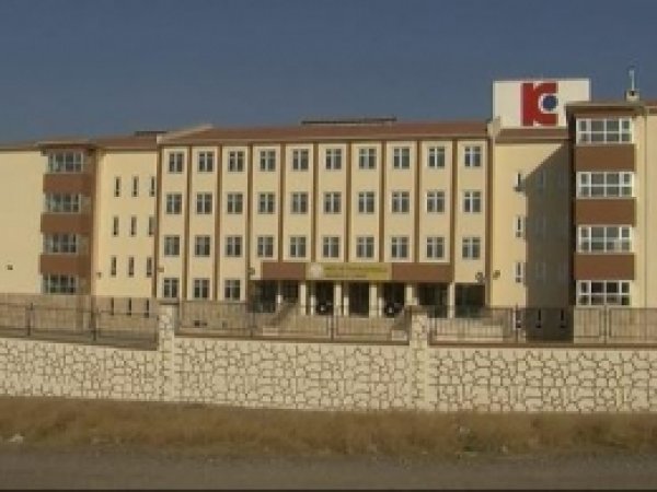Mayından Temizlenen Arazide Okul Yapıldı