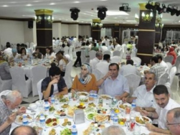 Şırnak Üniversitesi'nden İftar  