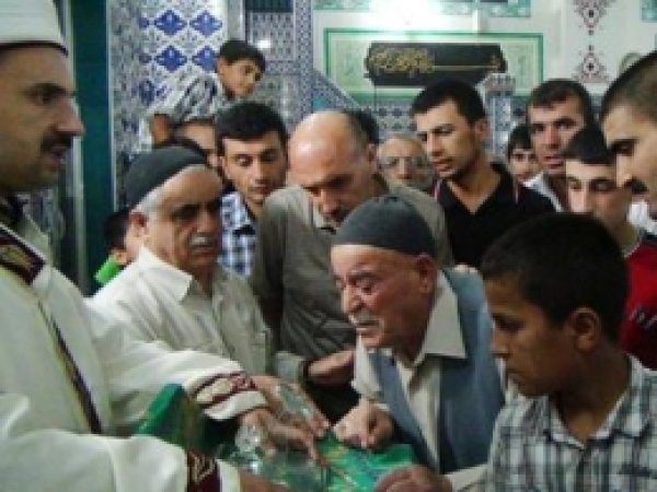 Çınar'da Hırka-i Şerif ve Sakal-ı Şerif Sergilendi