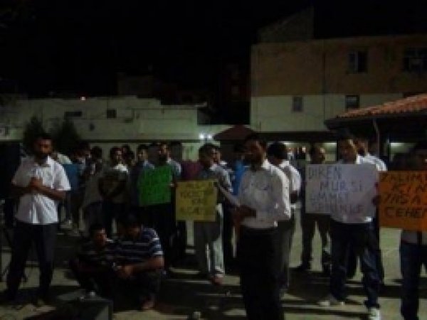 Mısır'da Katledilenler İçin Gıyabi Cenaze Namazı