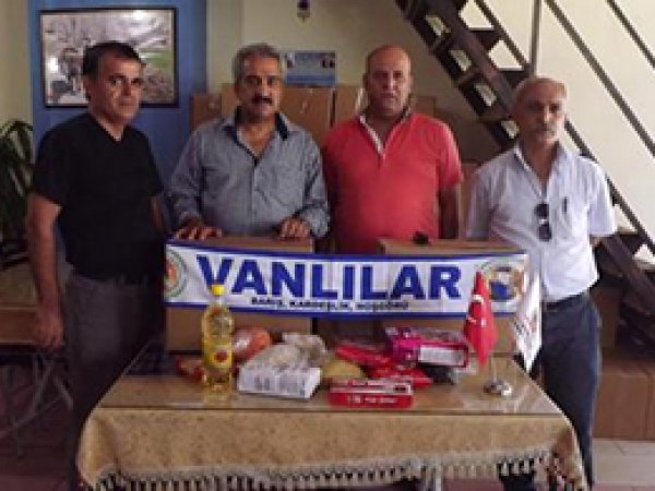 Mersin Vanlılar Derneğinden Ramazan Yardımı
