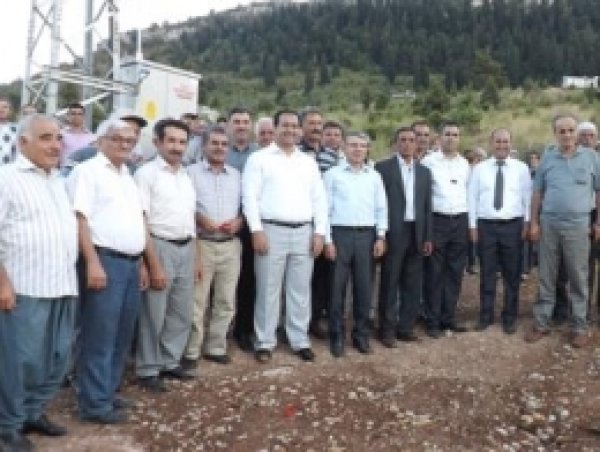Mersin'li Köylülerin Elektrik Sevinci