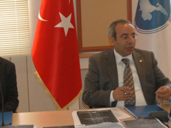Yüzüncü Yıl'dan Kürdoloji Kontenjanı