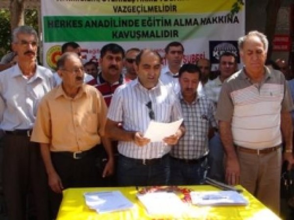 'Anadilde Eğitim İstiyorum' Standı Açıldı