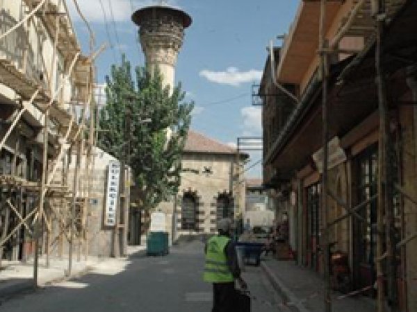 Belediye Tarihi Camiyi Tuvaletsiz Bıraktı