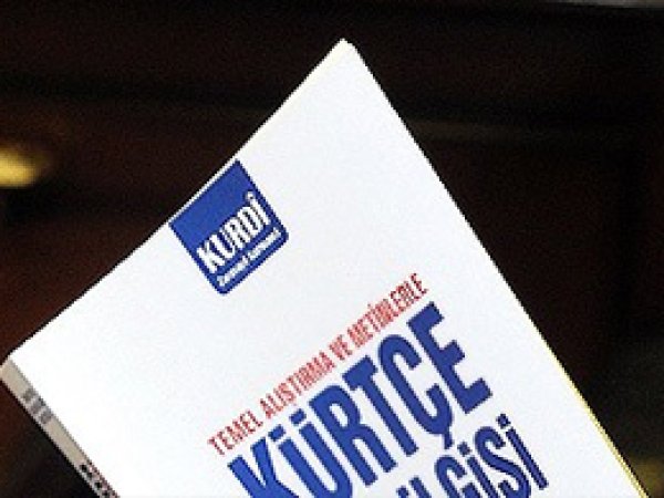 Kürtçe'de Alfabe Tartışması