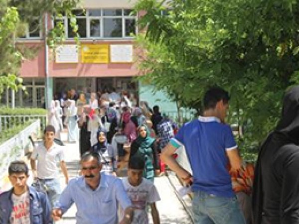 'İmam Hatip Okullarında 'Yer Kalmadı'ya İnanmayın!'