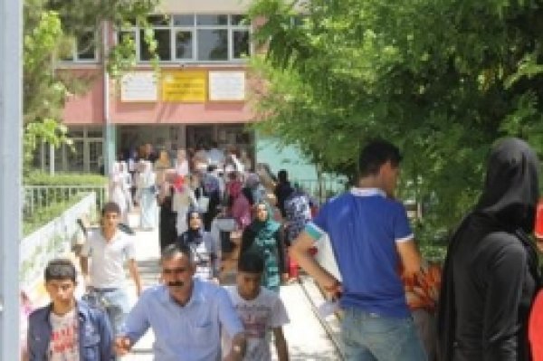 Diyarbakır'da İmam Hatip Ortaokulları Yetersiz