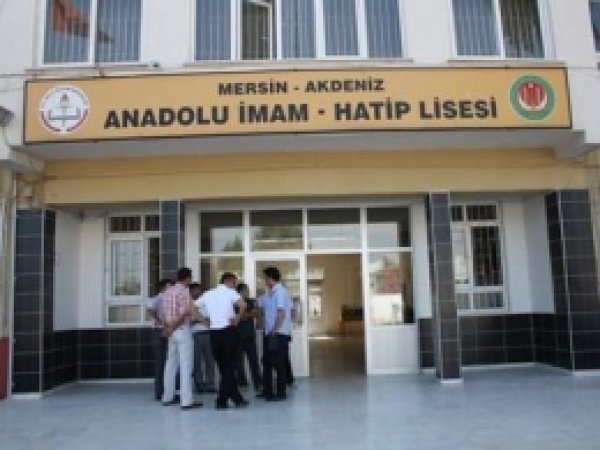 Mersin'de İmam Hatip Okullarına Yoğun İlgi 