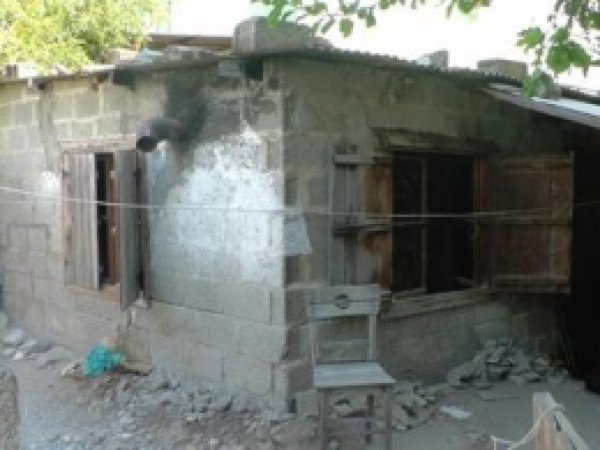 80'lik Dedenin Harabe Evde Yaşam Mücadelesi