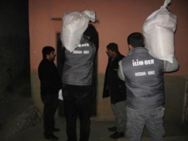 İlim Der Mevlit Kandilinde Muhtaçları Sevindirdi 