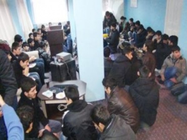 Selam Der'in Düzenlediği Programa Gençlerden İlgi   