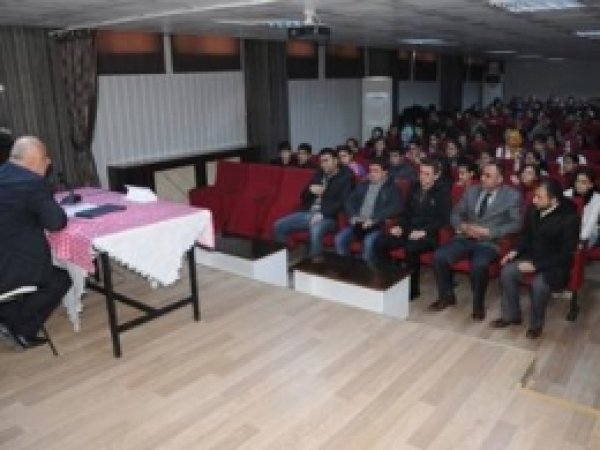 Ortaokul Öğrencilerine Üniversite Anlatıldı 