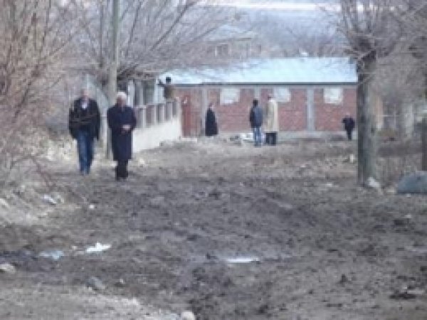 Ekinözü'ndeki  Sorunlar  Köylüyü Canından Bezdirdi 