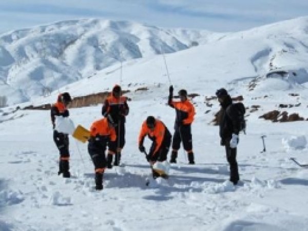 AFAD Personeline Kış Arama Kurtarma Eğitimi Verildi 