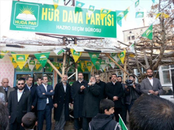 HÜDA PAR Hazro'da Adaylarını Tanıttı 
