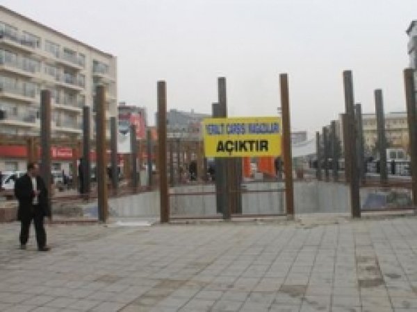 Van Yeraltı Çarşısı Esnafı İflasın Eşiğinde 