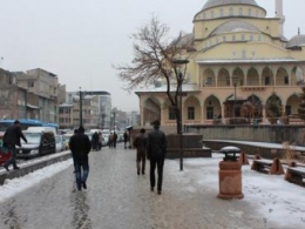 Kışın Ortasında Yağan Sağanak Yağmur Şaşırttı! 
