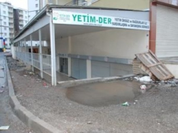 Belediye İslami Dernekleri Gözardı mı Ediyor? 