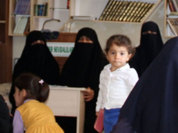 Nisanur Dergisi Midyat'ta Okurlarıyla Buluştu 
