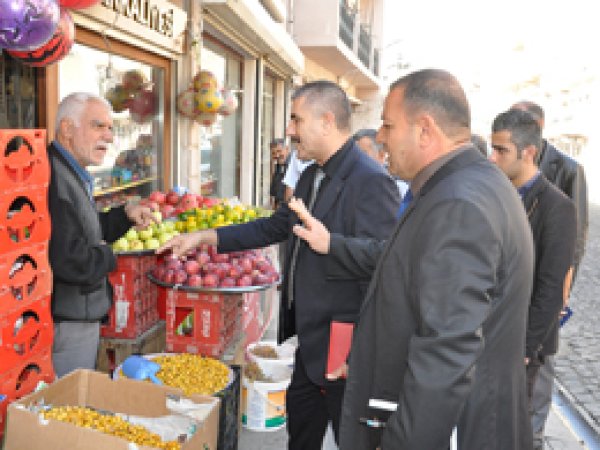 Kaldırımları İşgal Eden Esnafa Uyarı  