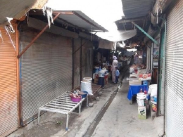 "Alo Tevşo Pazarı" Yenilenmeyi Bekliyor 