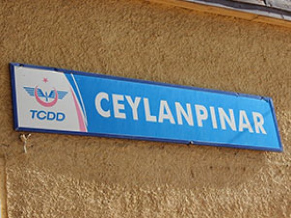 Ceylanpınar'da Tren Seferlerine Savaş Engeli 