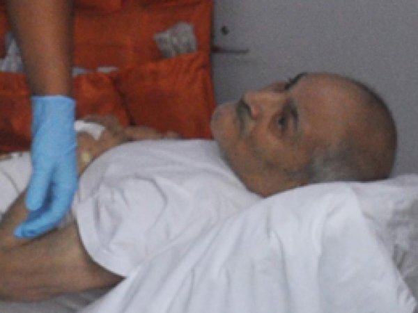 Felçli Adam Adliyeye Ambulansla Getirildi 