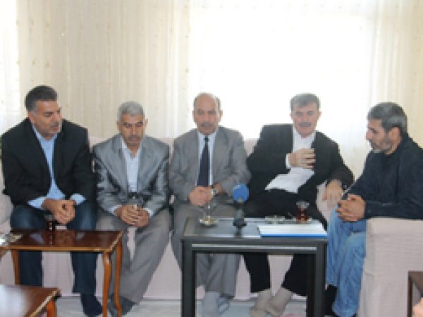 Şehit Yasin'in Öğretmenlerinden Ailesine Ziyaret   