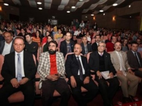 Diyarbakır'da"On Şair, On Şiir" Şiir Dinletisi Dinletisi 