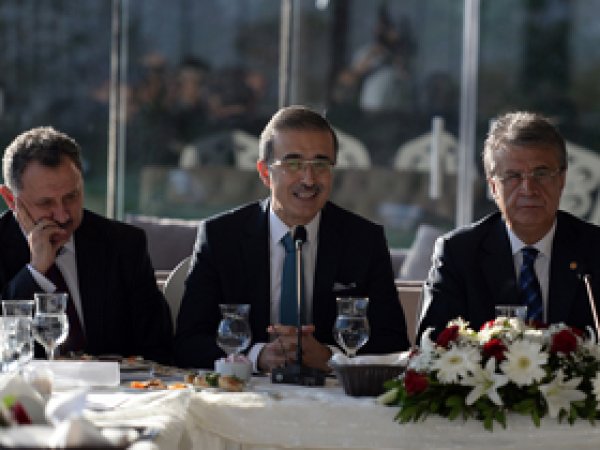 'Ülke Savunması Başkalarına Emanet Edilemez'