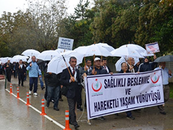 Bursa'da 'Sağlıklı Beslenme' Yürüyüşü