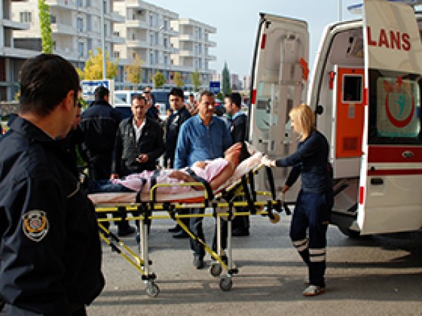 Midyat'ta İki Aile Arasında Kavga: 5 Yaralı 