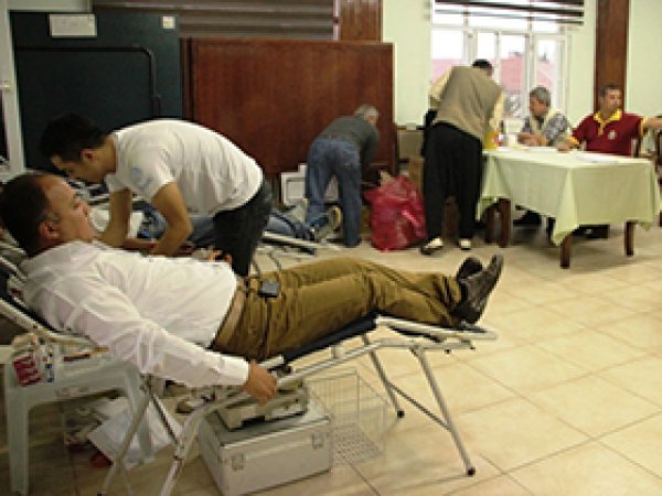 Mersin'de Memurlar Kan Verdi 