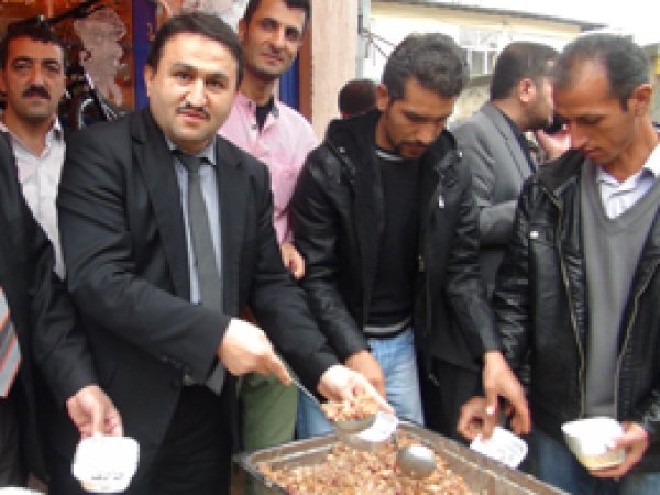 Çermik  Müftülüğü Bin Kişilik Aşure Dağıttı 