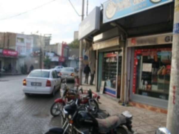 Ergani Esnafı Kepenklerini Kapatmadı 