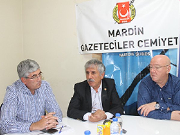 Mardin'de Yerel Basının Sorunları Konuşuldu