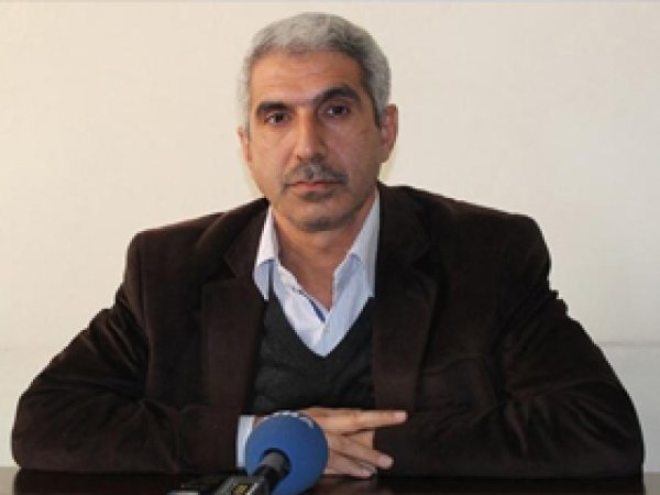 'Öğrencilere İdeolojilerini Dayatıyorlar'