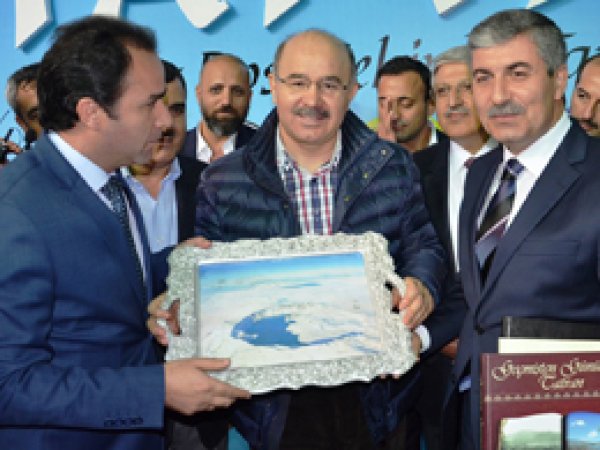 Bitlis Terörle Değil, Kültürüyle Tanınmalı 